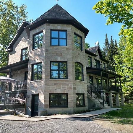 Apartamento Manoir la Licorne Notre-Dame-du-Lac Exterior foto